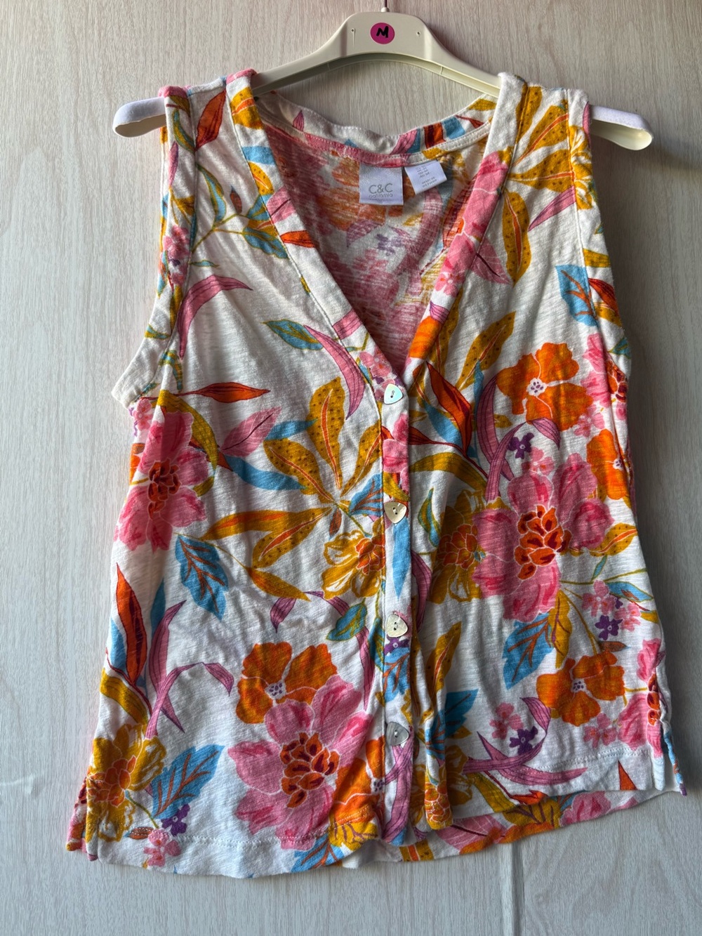 C&C California Floral Button-Front Tank Top in White, Pink, Orange, Blue